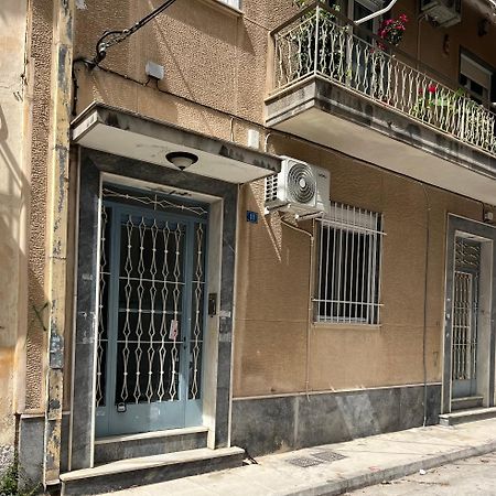 Ζεστή Φωλίτσα Στο Κέντρο. Apartment Atena Exterior foto